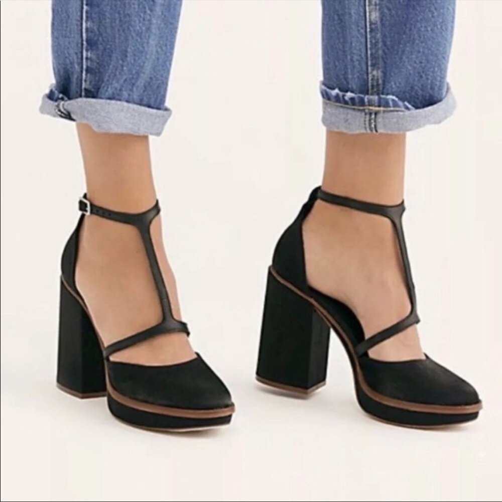Free People Wythe Platform Sandal Size 9 NEW
